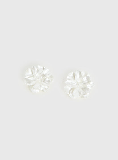 Livvy Floral Stud Earrings White