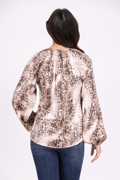 A Walk In The Wild Women's Stylish Long Sleeve Top