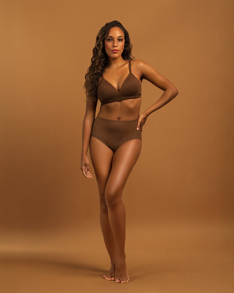 LAYER ZERO SEAMLESS COMFORT NYLON SHAPING BRIEF