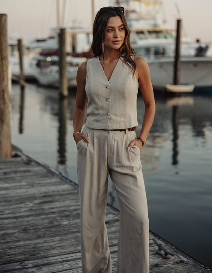 Leukos Linen-Blend Trouser in Sandstone