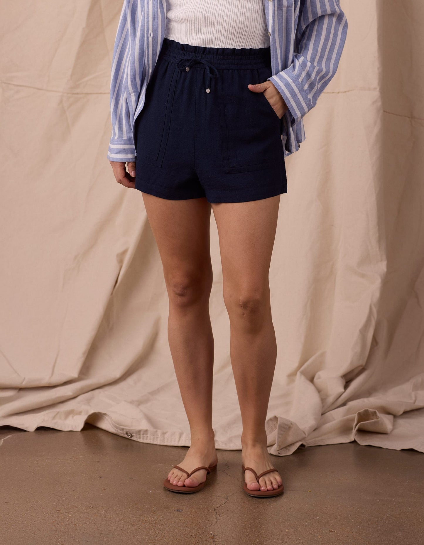 Leukos Linen-Blend Paperbag Short in Navy