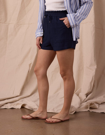 Leukos Linen-Blend Paperbag Short in Navy