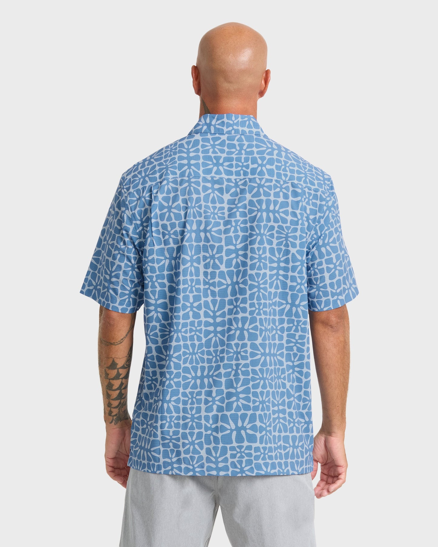 Waterman Coral Sea Performance Short Sleeve Shirt - Skyway