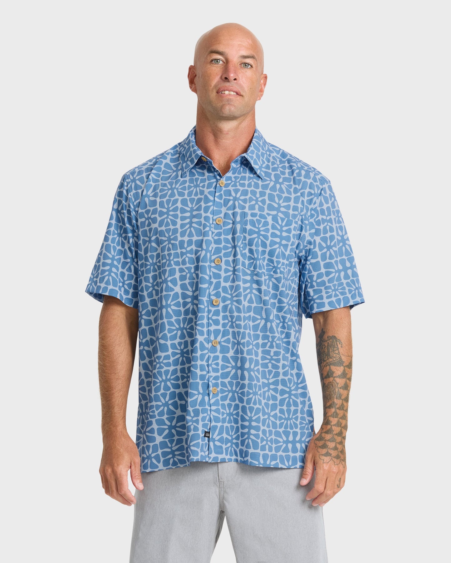 Waterman Coral Sea Performance Short Sleeve Shirt - Skyway