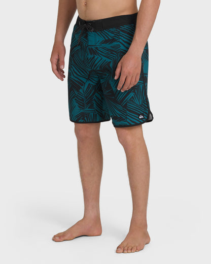 Aruba Palm Scallop 19" Boardshorts - Black