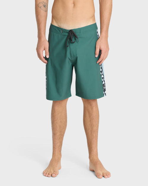 Hawaii Spearhead 20" Boardshorts - Garden Topiary