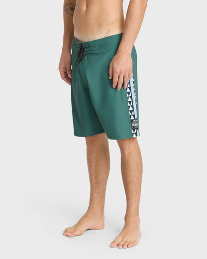 Hawaii Spearhead 20" Boardshorts - Garden Topiary