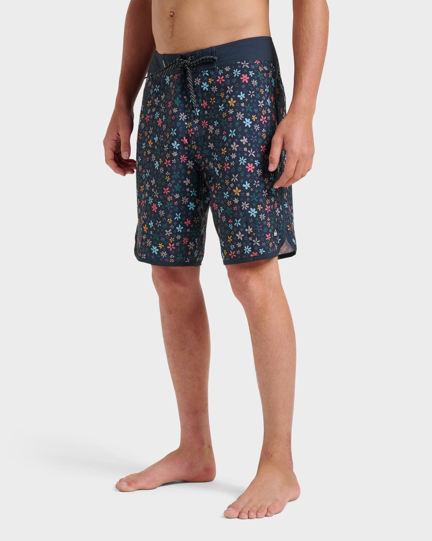 Surfsilk Scallop Ditsy 19" Boardshorts - Black