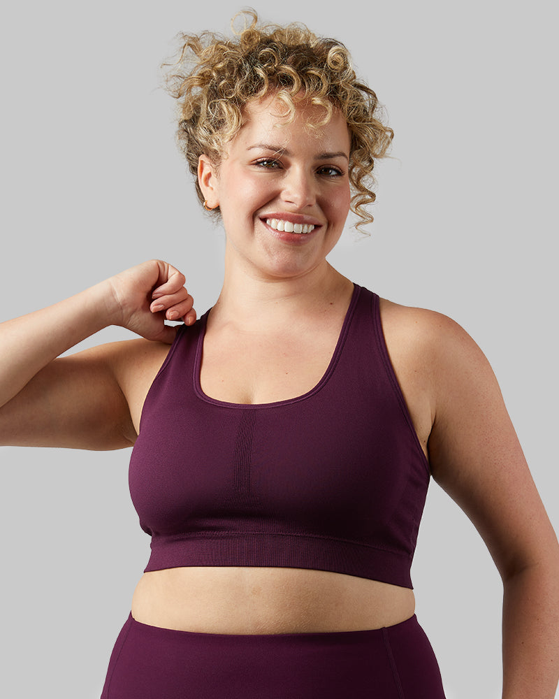 WOMEN'S SEAMLESS RACERBACK SPORTS BRA