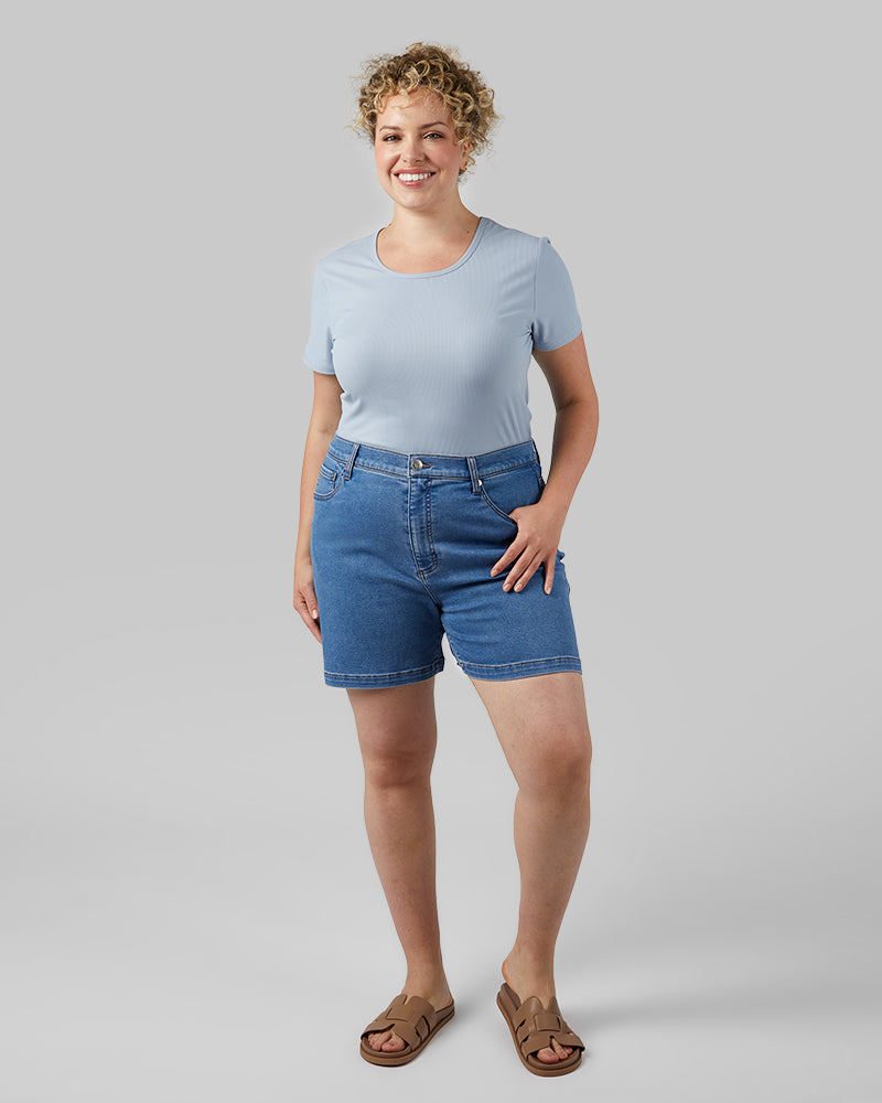 WOMEN'S STRETCH COMFORT JEAN 5-INCH SHORT