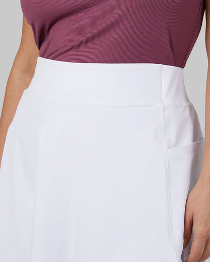 WOMEN'S FLYWEIGHT WOVEN SKORT