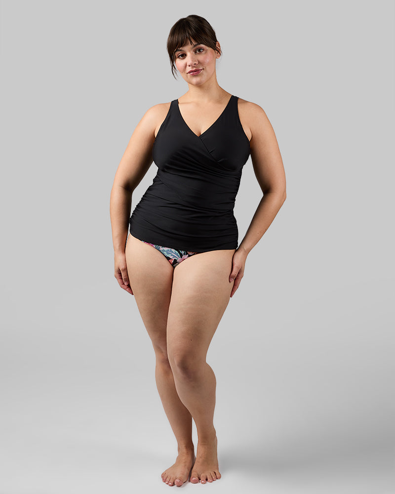 WOMEN'S FITTED RUCHED SWIM TANKINI