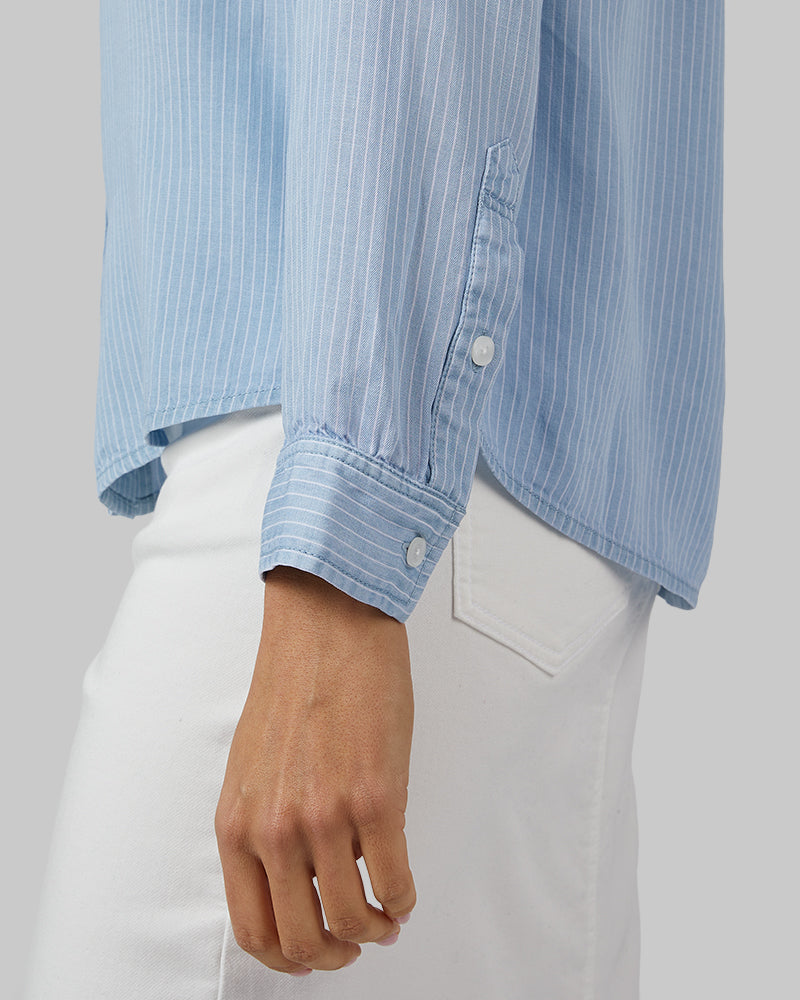 WOMEN'S CHAMBRAY LONG SLEEVE BUTTON-UP