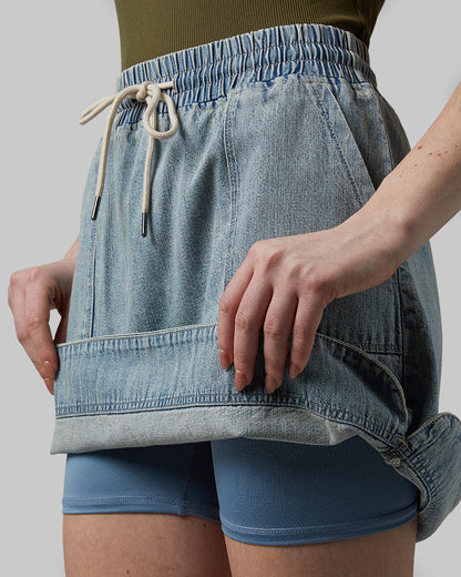 WOMEN'S FEATHERWEIGHT DENIM SKORT