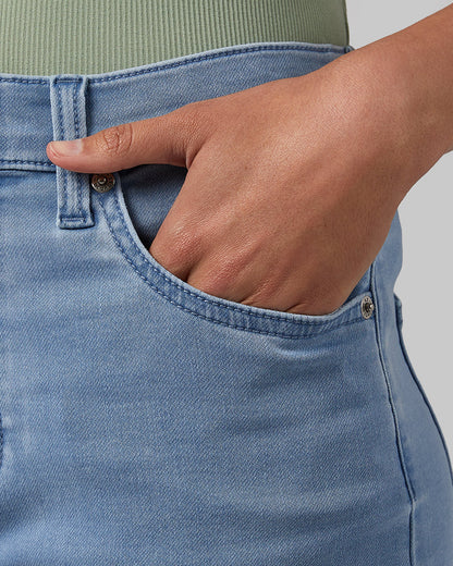WOMEN'S STRETCH COMFORT JEAN 5-INCH SHORT