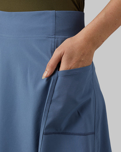 WOMEN'S FLYWEIGHT WOVEN SKORT