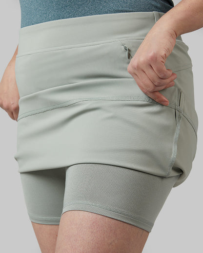 WOMEN'S LUXE STRETCH SKORT