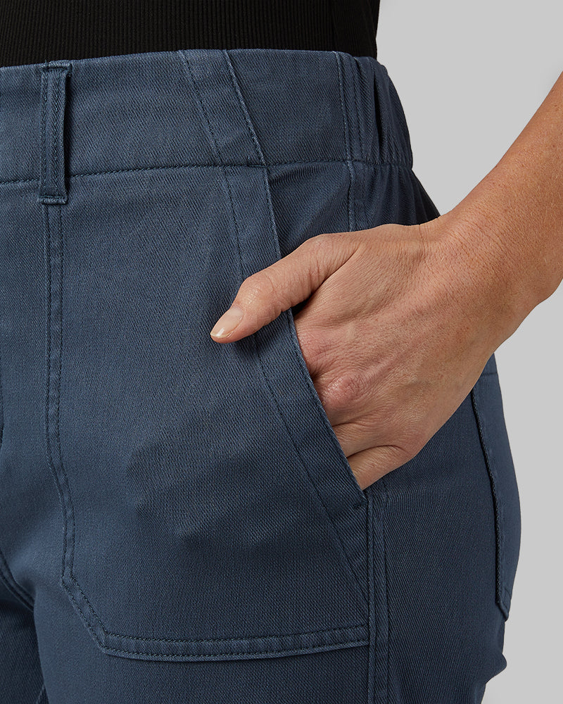 WOMEN'S MINI KNIT TWILL CAPRI