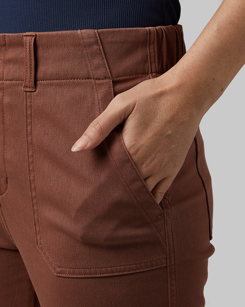 WOMEN'S MINI KNIT TWILL CAPRI