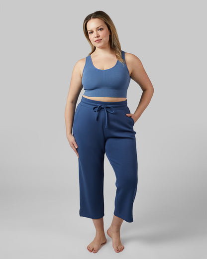 WOMEN'S STUDIO TECH CAPRI