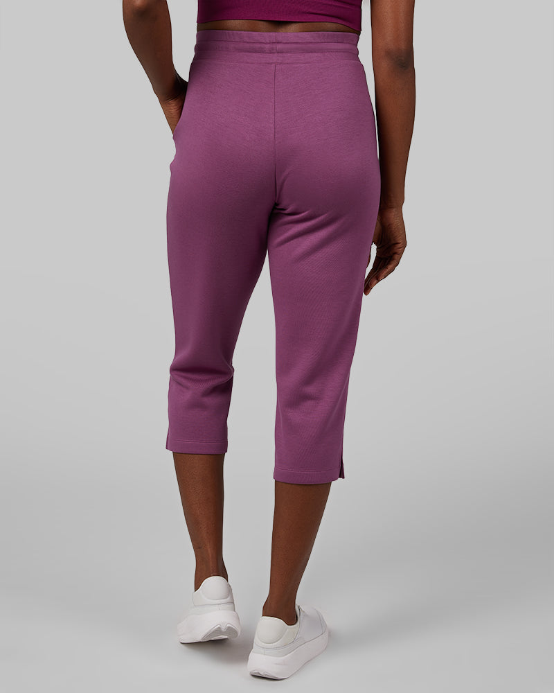 WOMEN'S STUDIO TECH CAPRI
