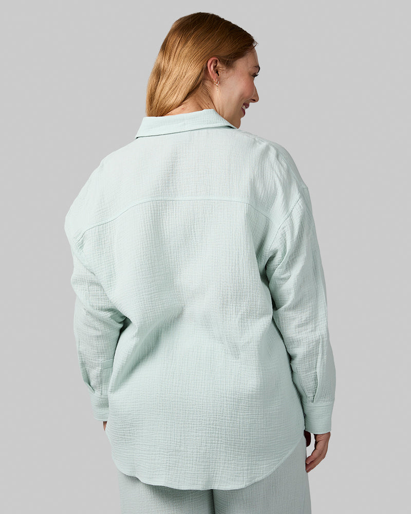WOMEN'S SOFT GAUZE OVERSIZED LONG SLEEVE BUTTON-UP