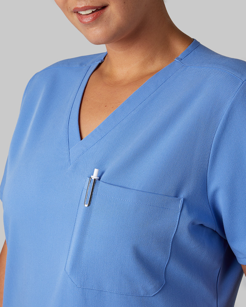 WOMEN'S CHEST POCKET V-NECK SCRUB TOP