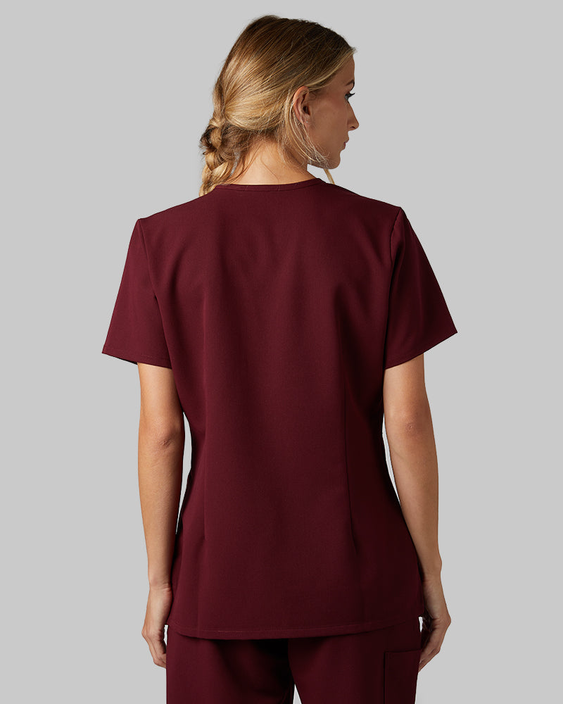WOMEN'S CHEST POCKET V-NECK SCRUB TOP