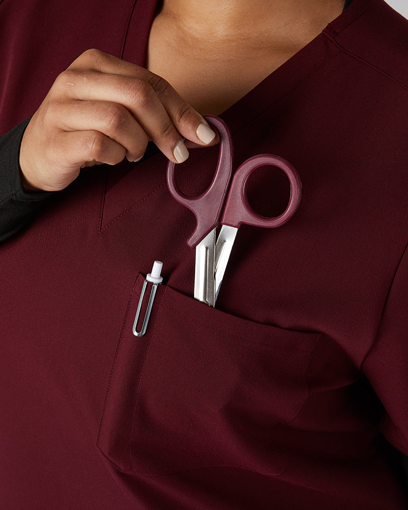 WOMEN'S CHEST POCKET V-NECK SCRUB TOP