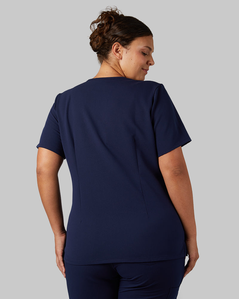 WOMEN'S CHEST POCKET V-NECK SCRUB TOP