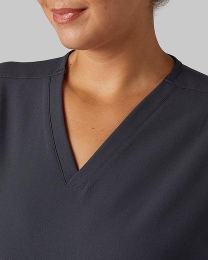 WOMEN'S 2-POCKET V-NECK SCRUB TOP