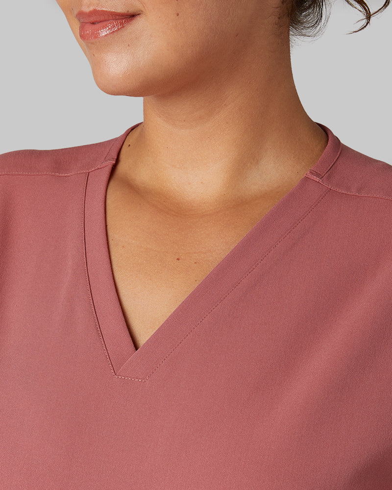 WOMEN'S 2-POCKET V-NECK SCRUB TOP