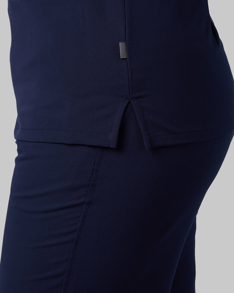 WOMEN'S 2-POCKET V-NECK SCRUB TOP
