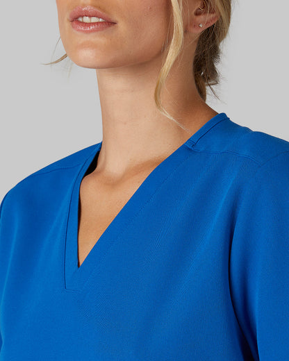 WOMEN'S 2-POCKET V-NECK SCRUB TOP