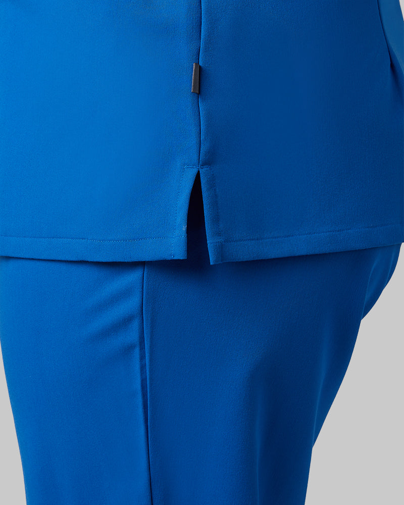 WOMEN'S 2-POCKET V-NECK SCRUB TOP