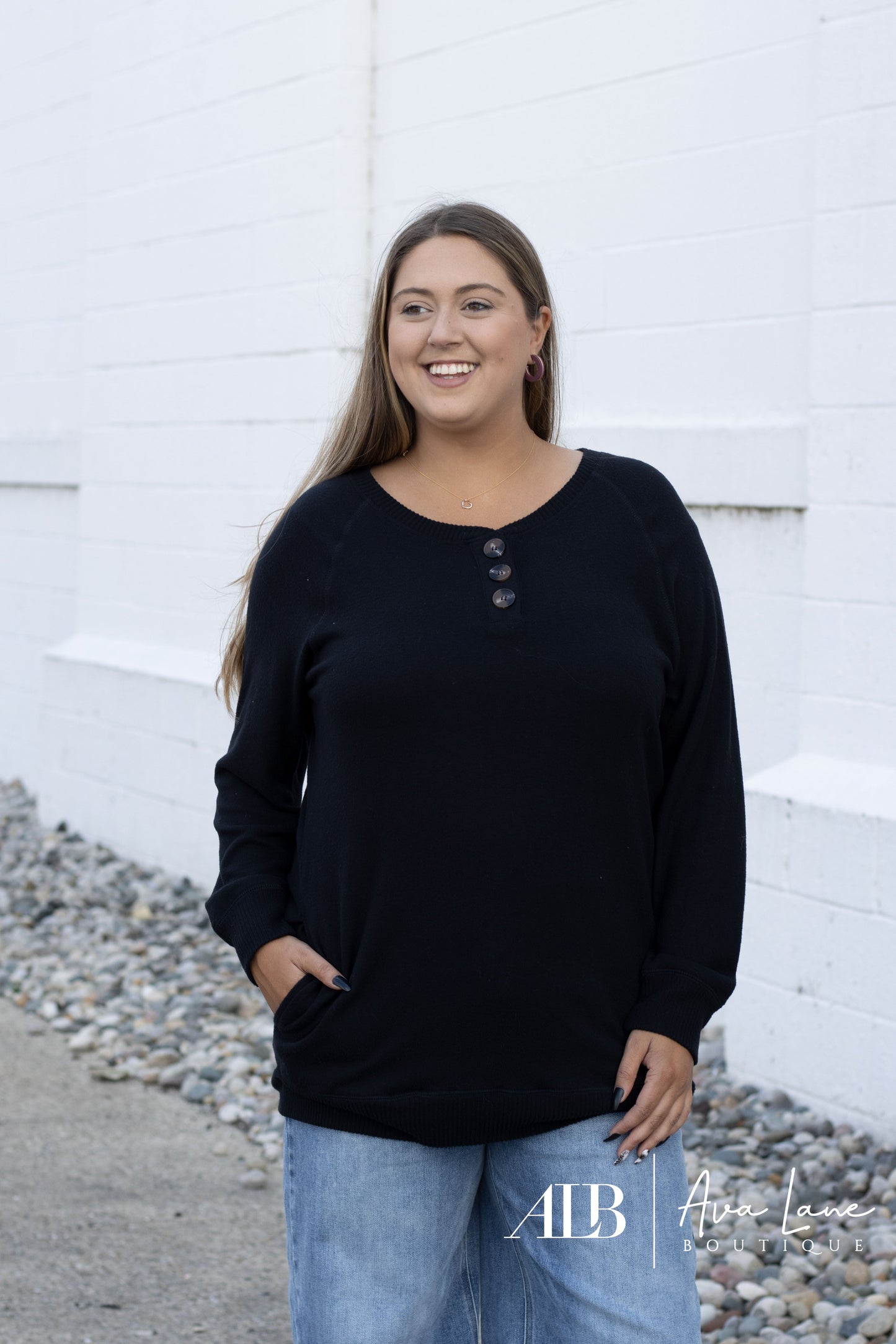 Pockets And Buttons Women's Round Neck Raglan Sleeve Sweater